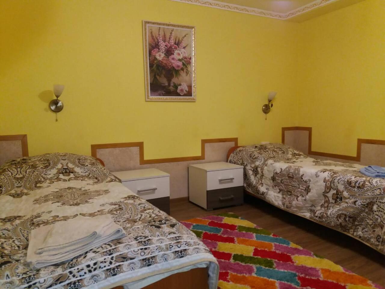 Guest House Zhanna Berehove  Buitenkant foto