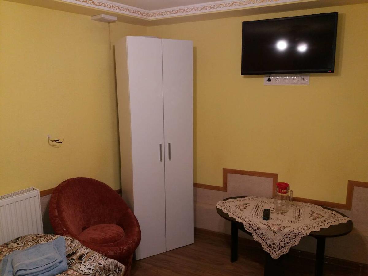 Guest House Zhanna Berehove  Buitenkant foto