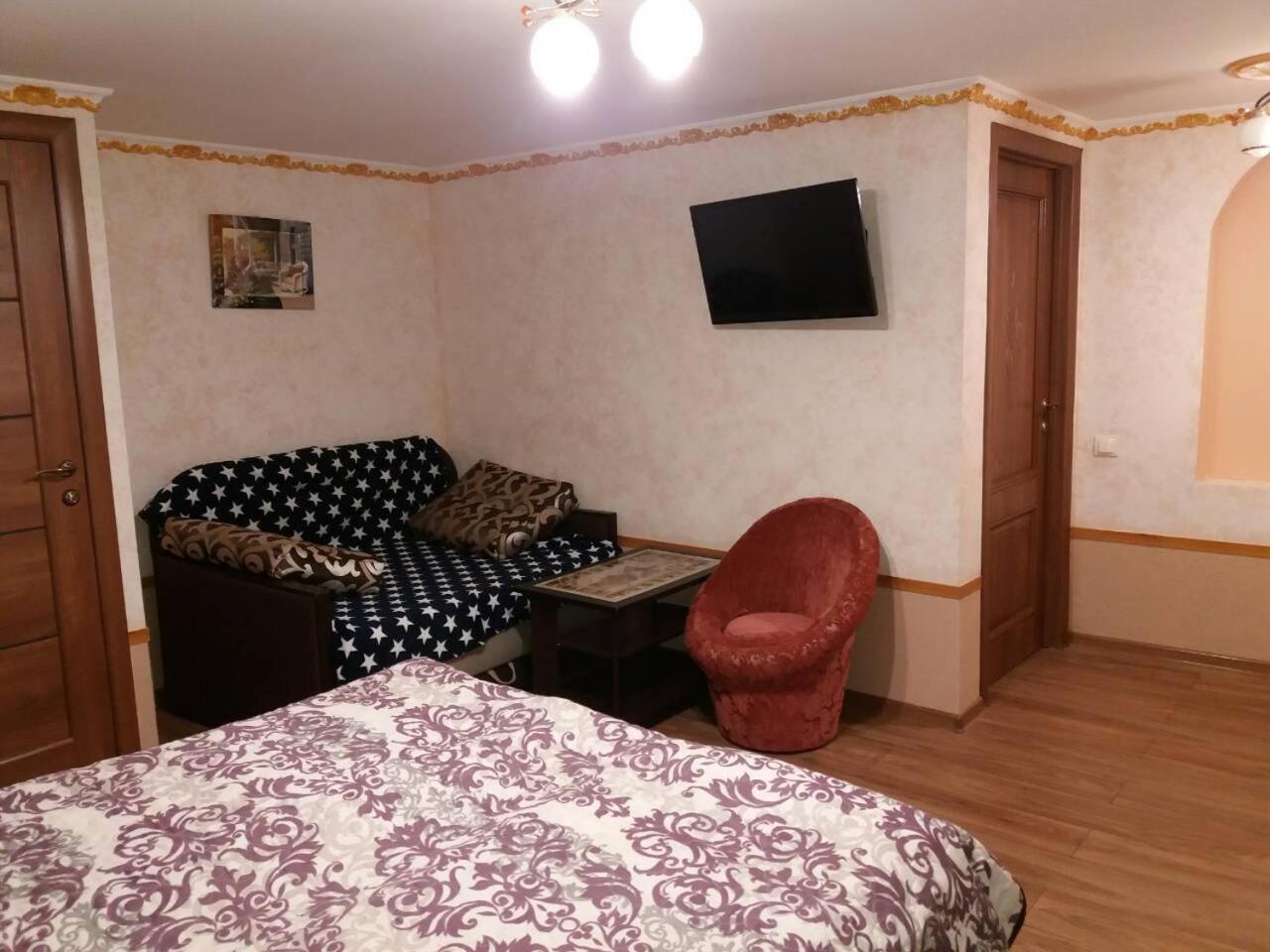 Guest House Zhanna Berehove  Buitenkant foto